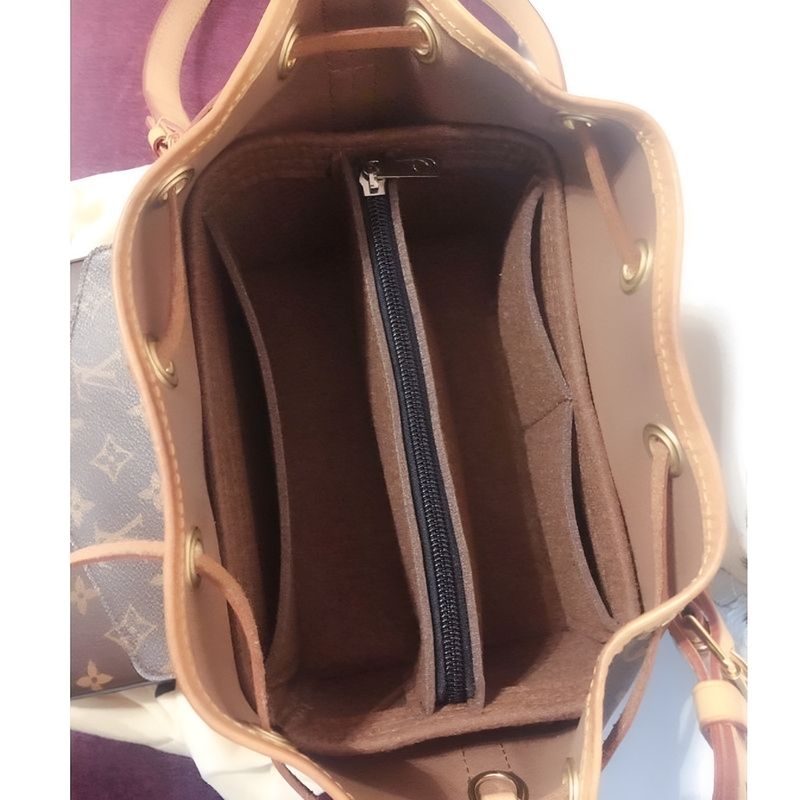 منظم حقيبة من سلسلة NOE، حشوة  - مراجعة Ysl Beauty Makeup Bag وسعره