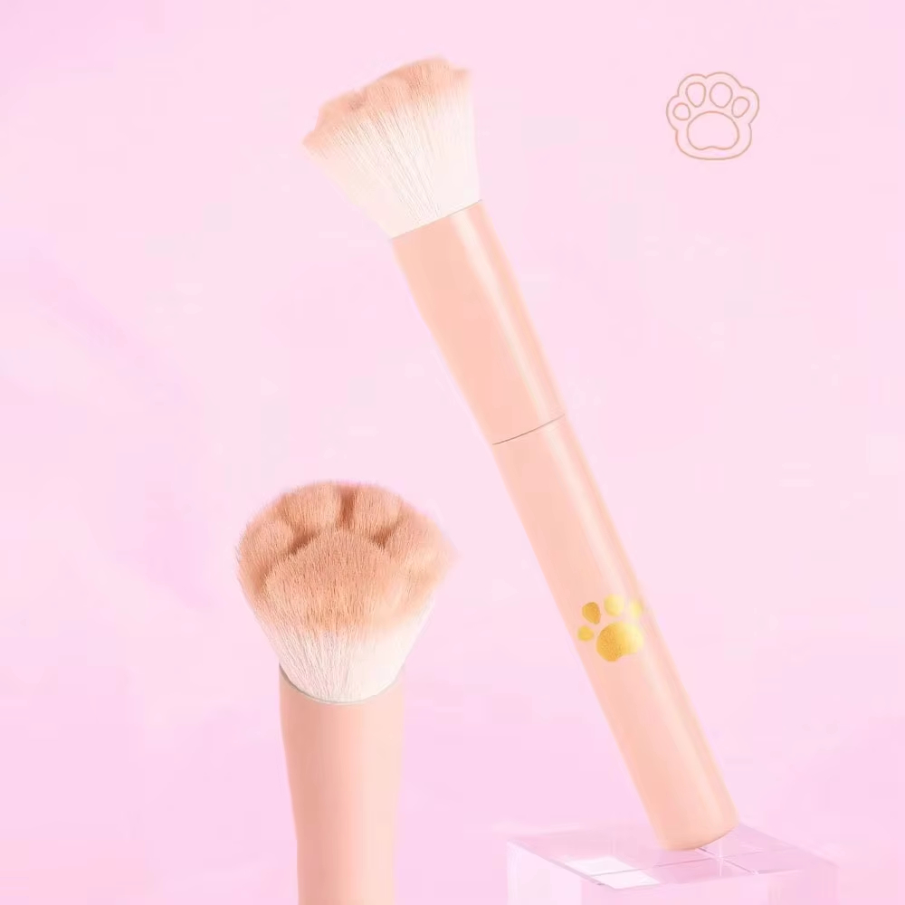 فرشاة أحمر خدود على شكل مخلب ق - مراجعة Beauty Queen Makeup وسعره