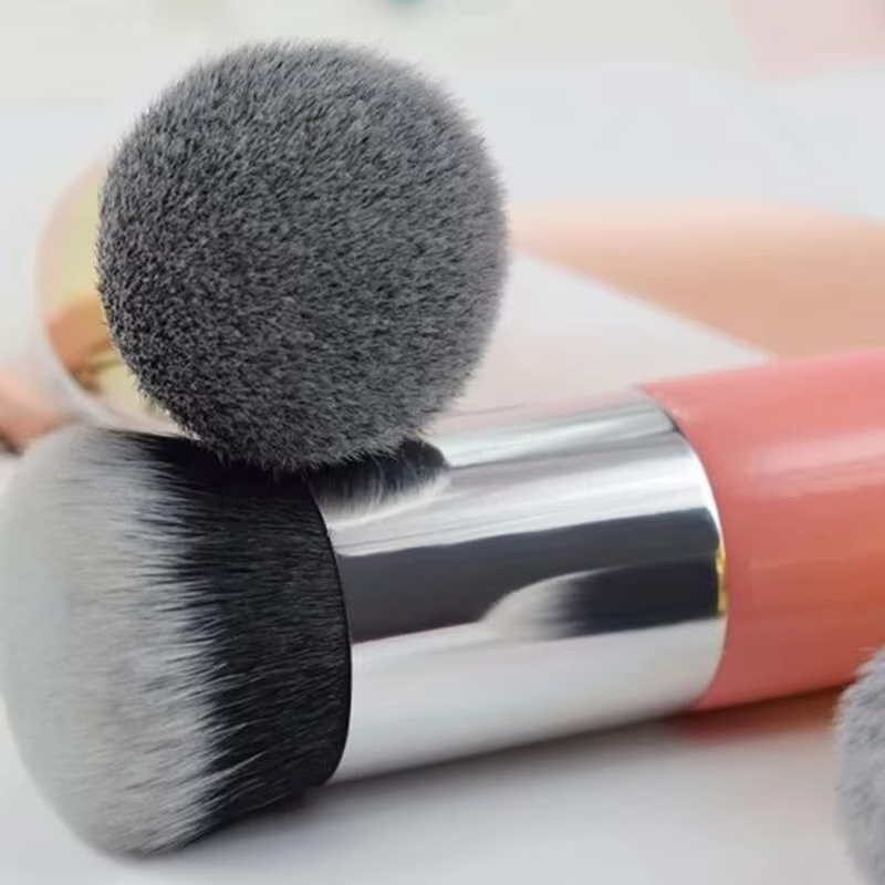 1 قطعة فرش ماكياج الوجه الأساس - مراجعة Huda Beauty Makeup Brush Set وسعره