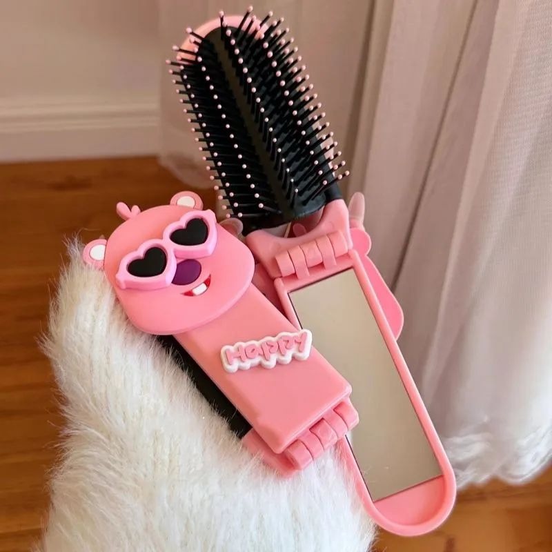 مرآة ومشط مزدوج الاستخدام بتصم - مراجعة Beauty Makeup Edit وسعره