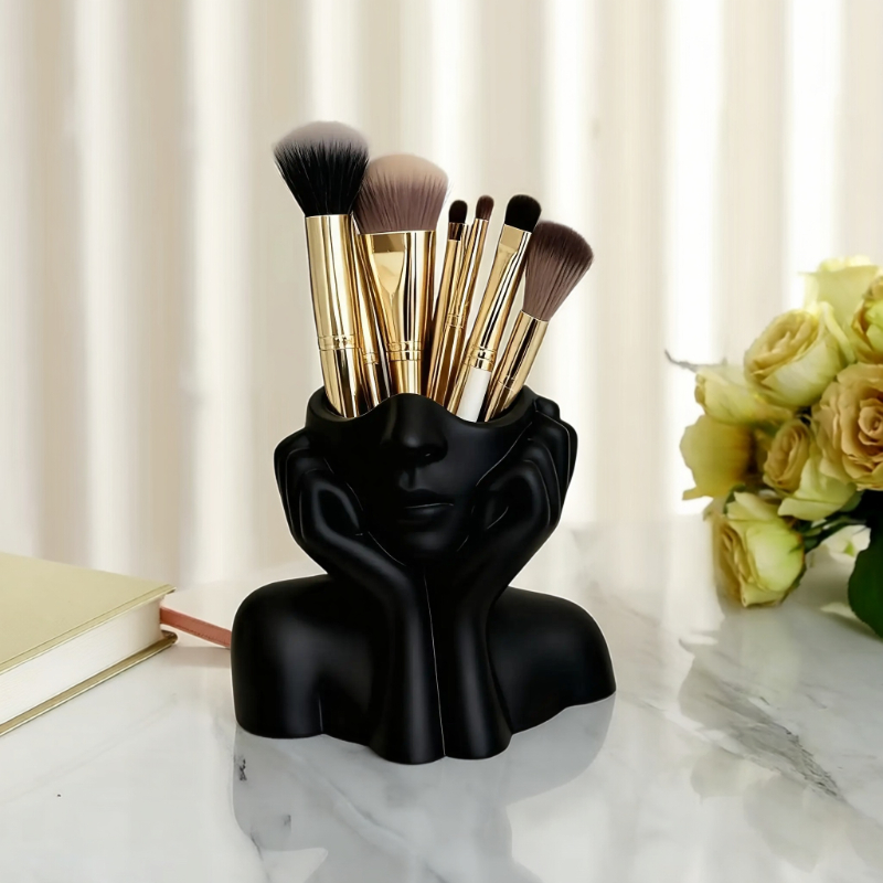 حامل فرشاة مكياج على شكل وجه - - مراجعة Beauty Queen Makeup وسعره